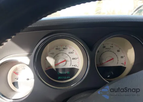 2011 Dodge Challenger z USA, uszkodzony, nr VIN 2B3CJ4DG3BH586122